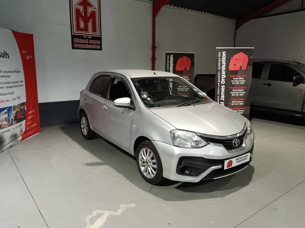 2018 TOYOTA ETIOS 1.5 thumbnail 3