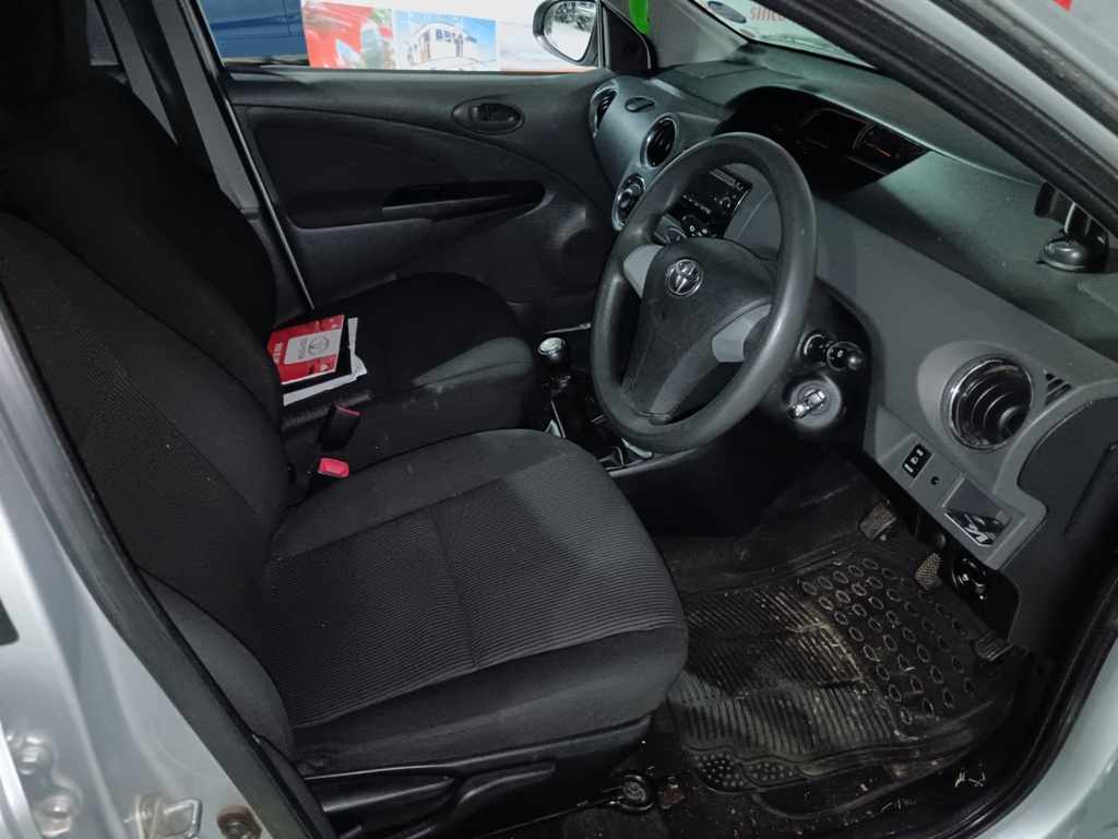 2018 TOYOTA ETIOS 1.5 thumbnail 7