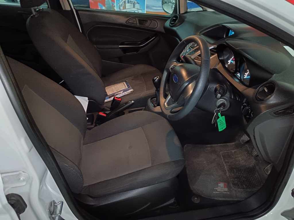 2015 FORD FIESTA 1.4 thumbnail 7