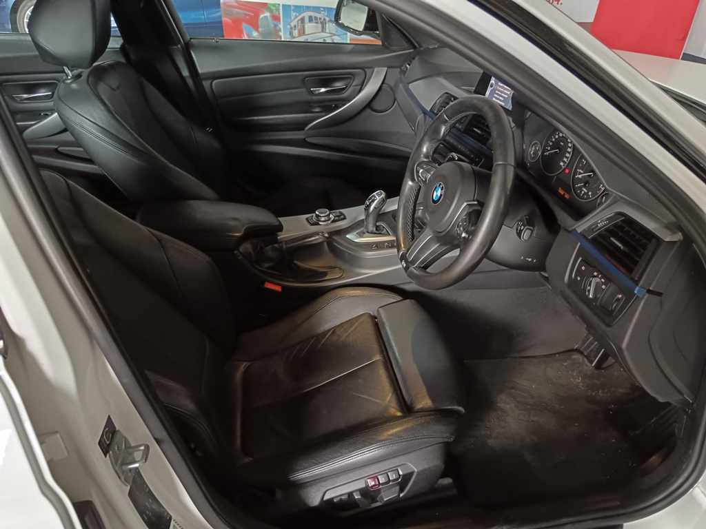 2013 BMW 335i M SPORT LINE A/T thumbnail 7