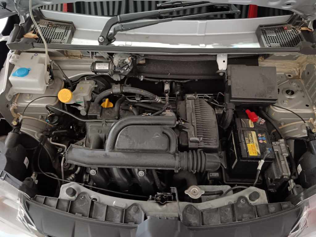 2019 RENAULT KWID 1.0 AMT thumbnail 9