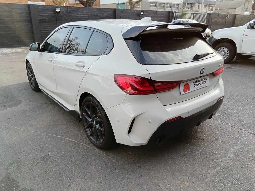 2022 BMW 118i MZANSI EDITION A/T thumbnail 6