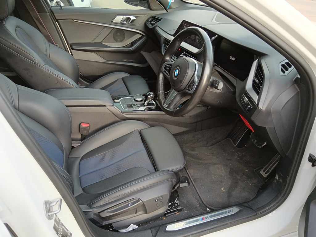 2022 BMW 118i MZANSI EDITION A/T thumbnail 7