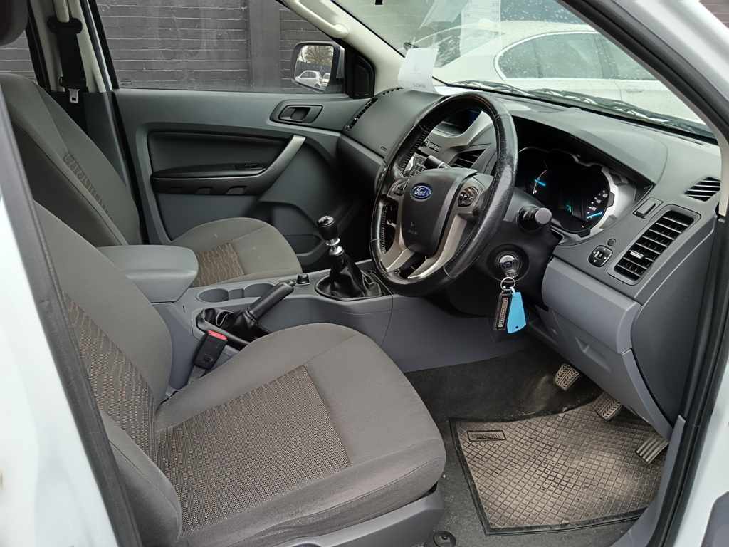 2015 FORD RANGER 2.2TDCi 4X4 P/U D/C thumbnail 7