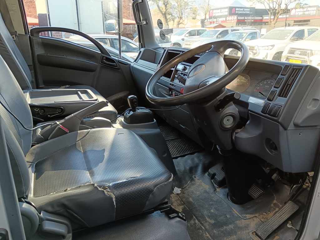 2020 ISUZU NPR 400 AMT F/C C/C thumbnail 6