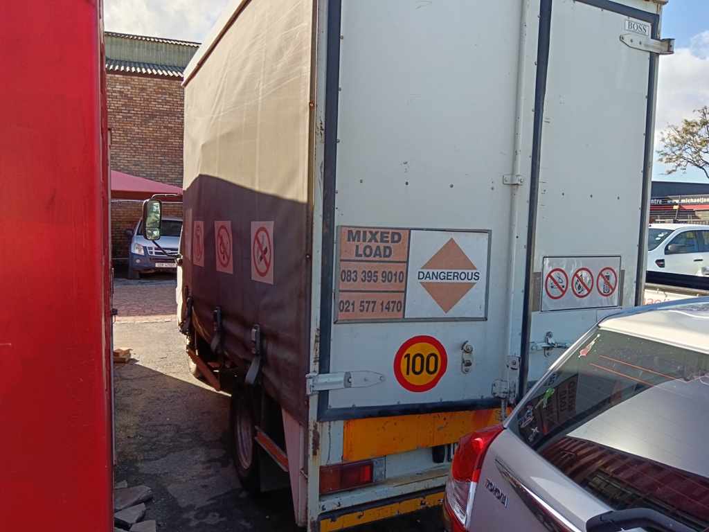 2018 HINO 300 614 SWB (NON RUNNER) thumbnail 5