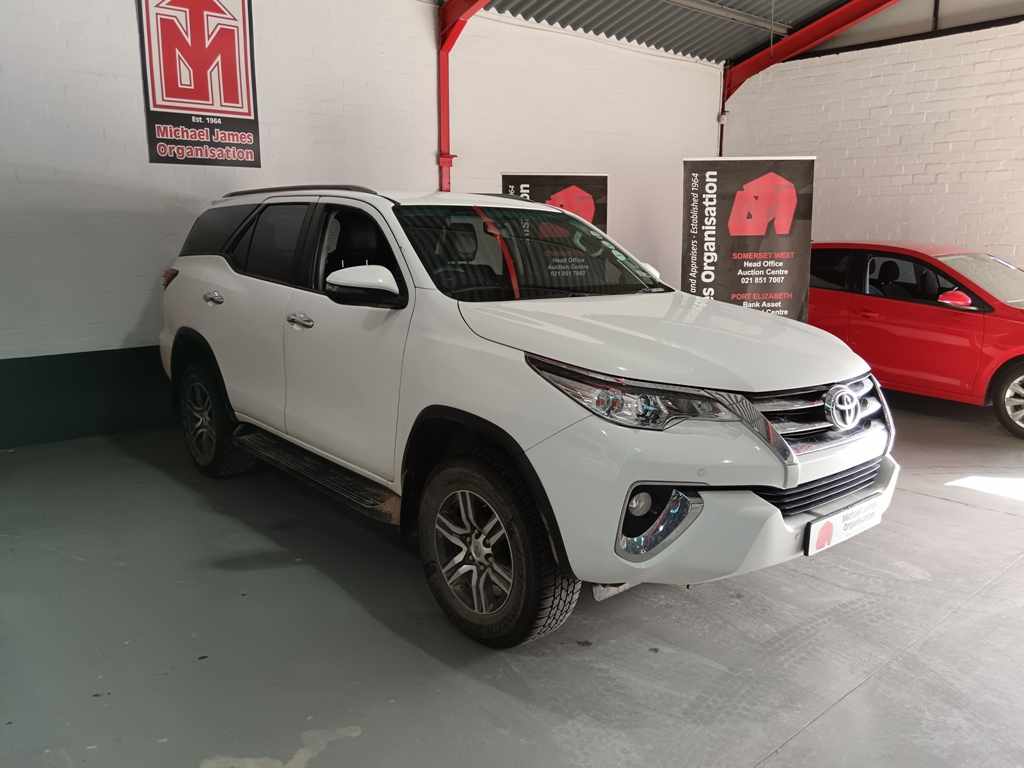2018 TOYOTA FORTUNER 2.4GD-6 A/T thumbnail 3