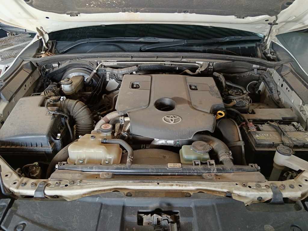 2018 TOYOTA FORTUNER 2.4GD-6 A/T thumbnail 9