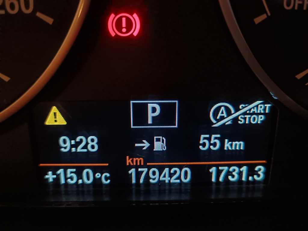 2017 BMW 118i A/T thumbnail 8