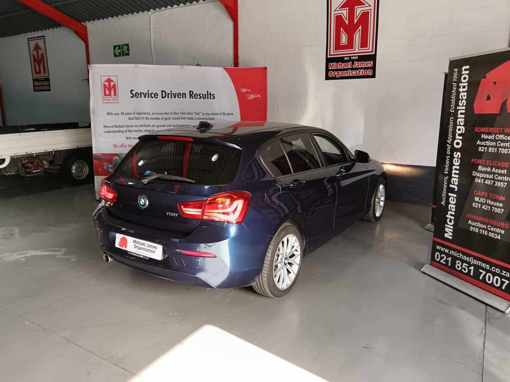 2018 BMW 118i A/T thumbnail 5