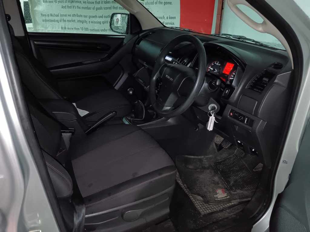 2021 ISUZU D-MAX 250 HI-RIDE D/C P/U thumbnail 7