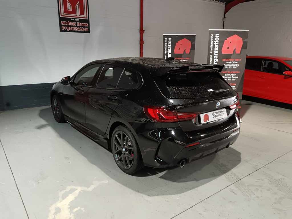 2022 BMW 118i MZANSI EDITION A/T thumbnail 6