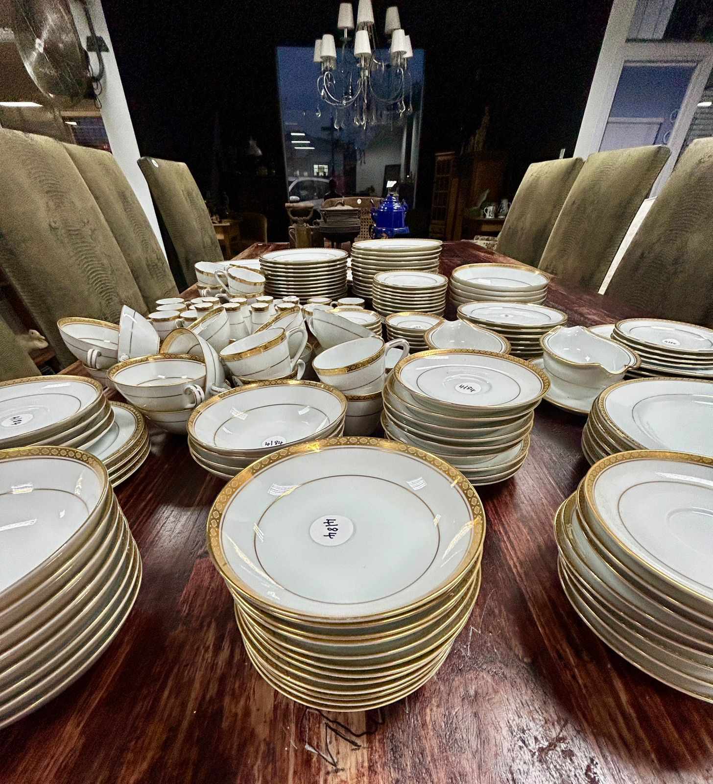 Beautiful Household Furnishings thumbnail 15