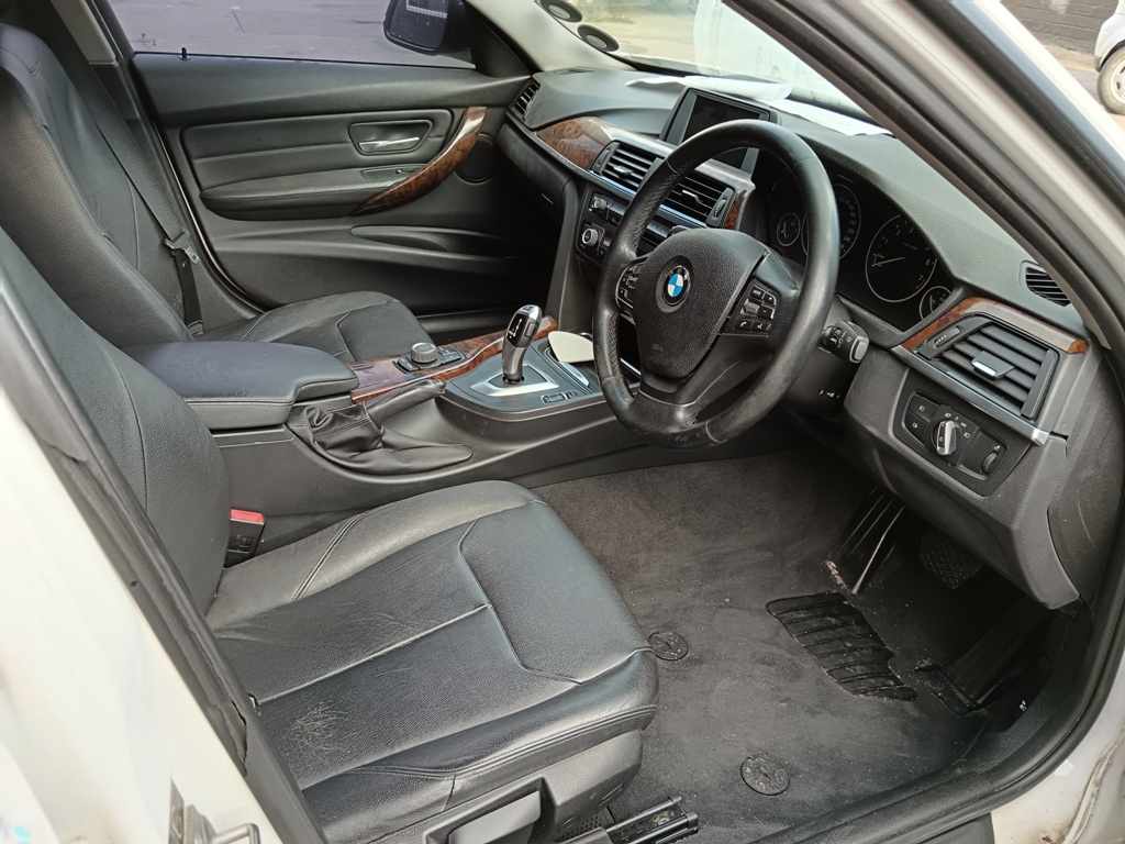 2014 BMW 320i A/T (NON RUNNER) thumbnail 7