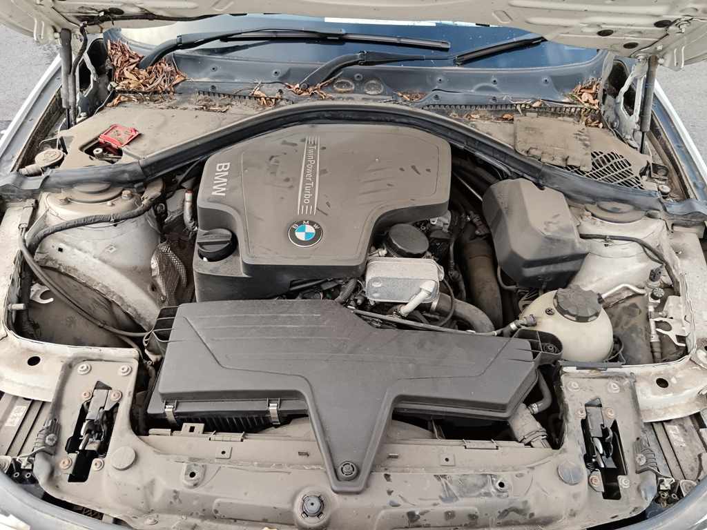 2014 BMW 320i A/T (NON RUNNER) thumbnail 9
