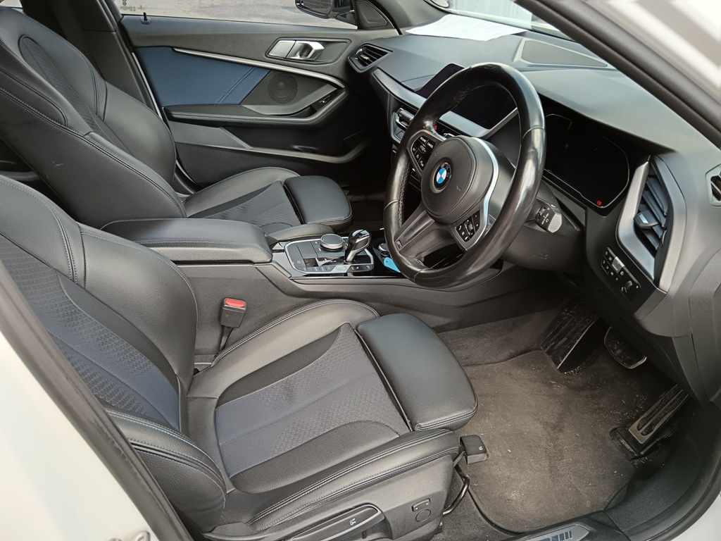2020 BMW 118i M SPORT A/T thumbnail 7
