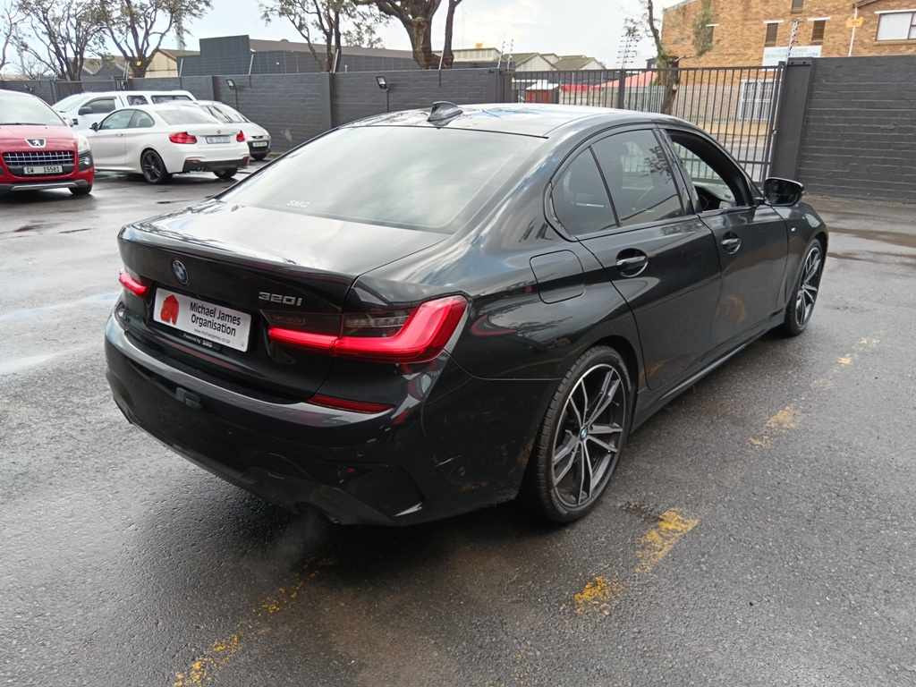 2021 BMW 320i M SPORT A/T thumbnail 5