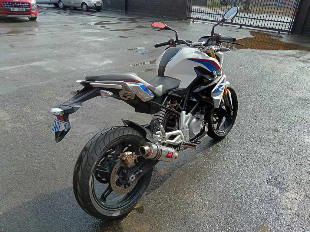 2017 BMW G 310 R thumbnail 5