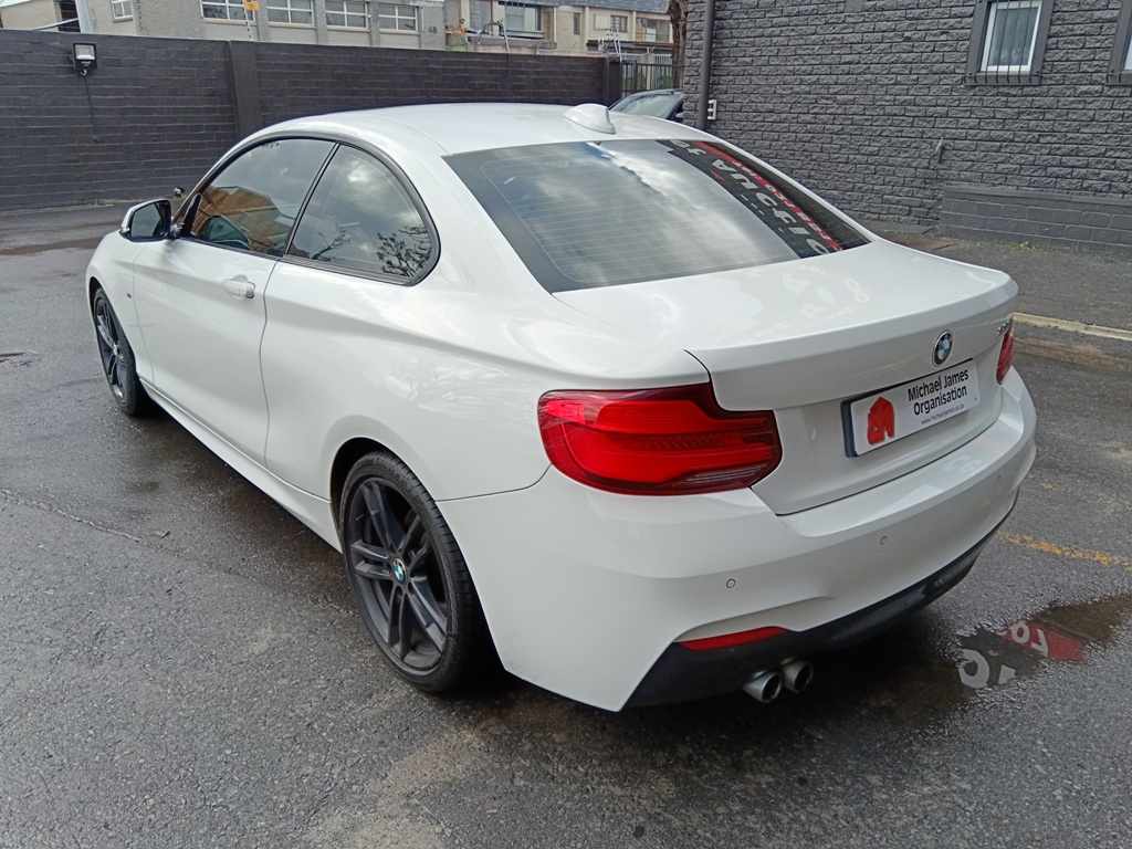 2018 BMW 220i M SPORT A/T thumbnail 6