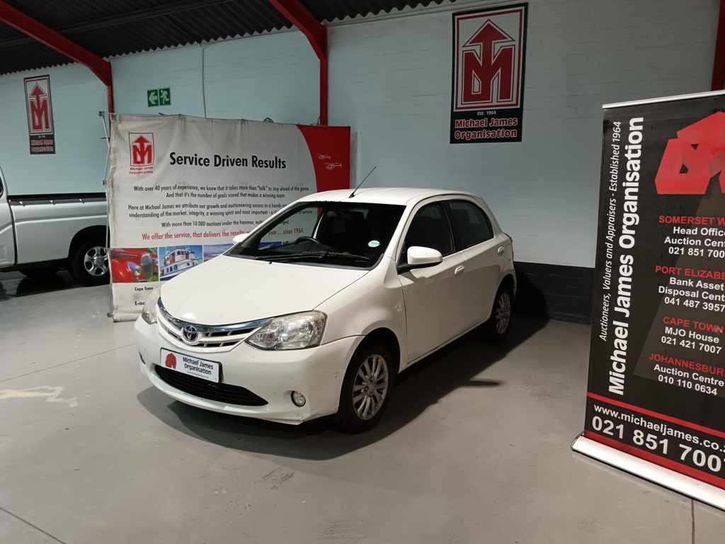 2017 TOYOTA ETIOS 1.5 thumbnail 2