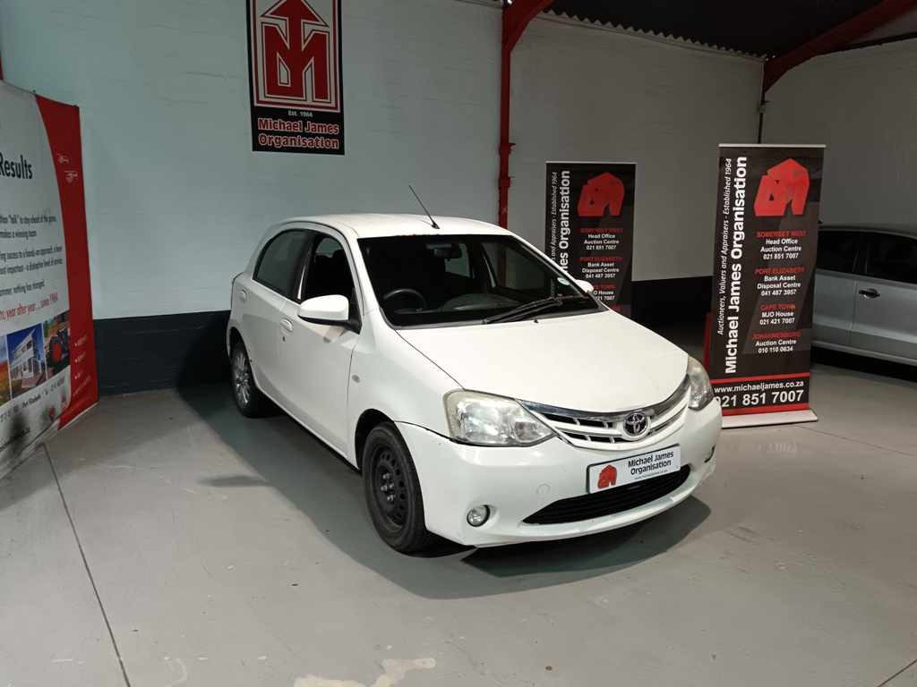 2017 TOYOTA ETIOS 1.5 thumbnail 3