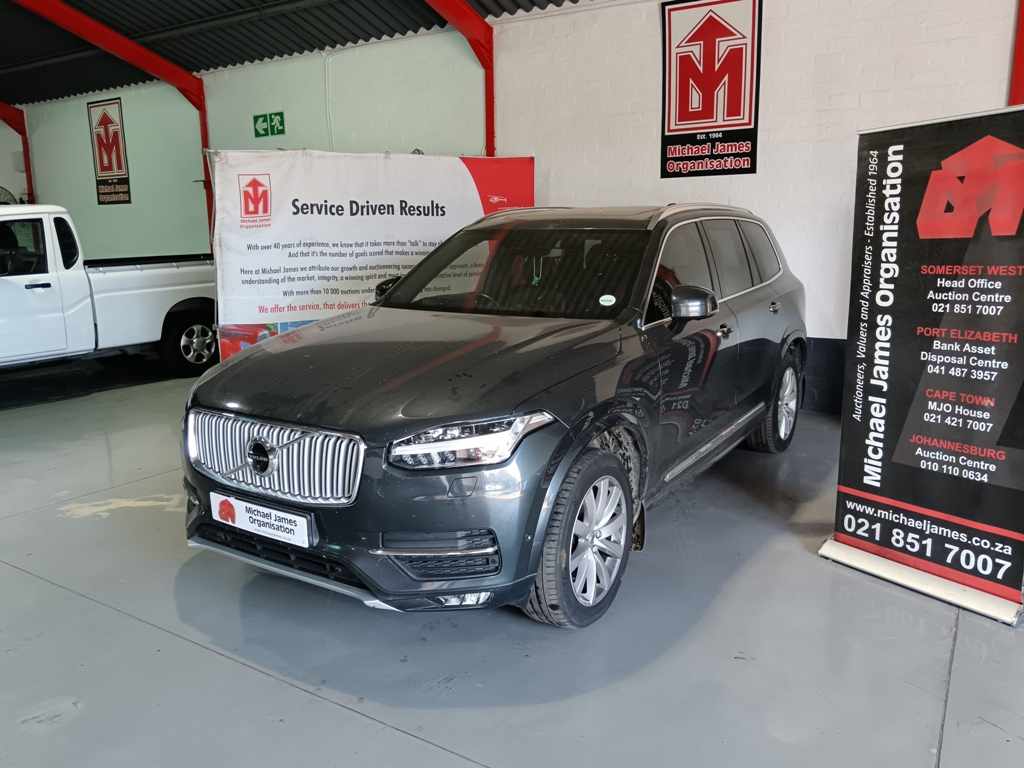 2016 VOLVO XC90 D4 thumbnail 2