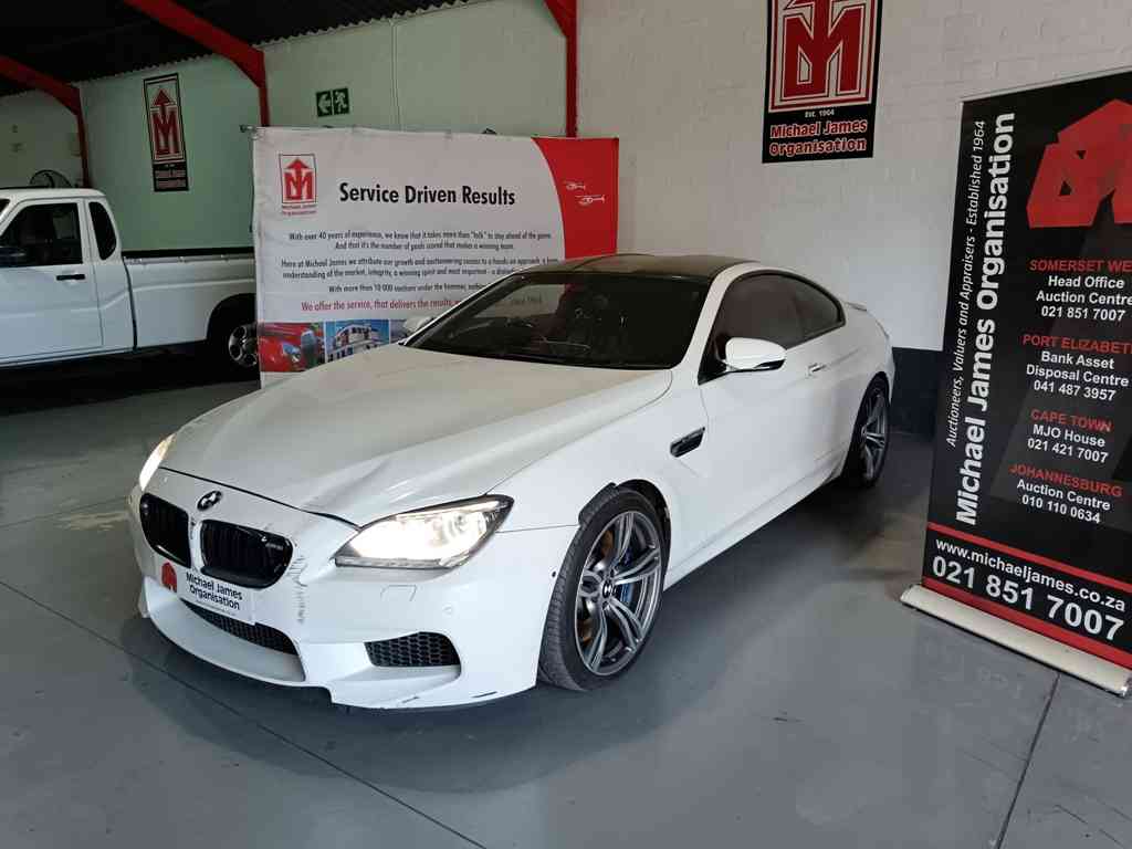 2013 BMW M6 COUPE
