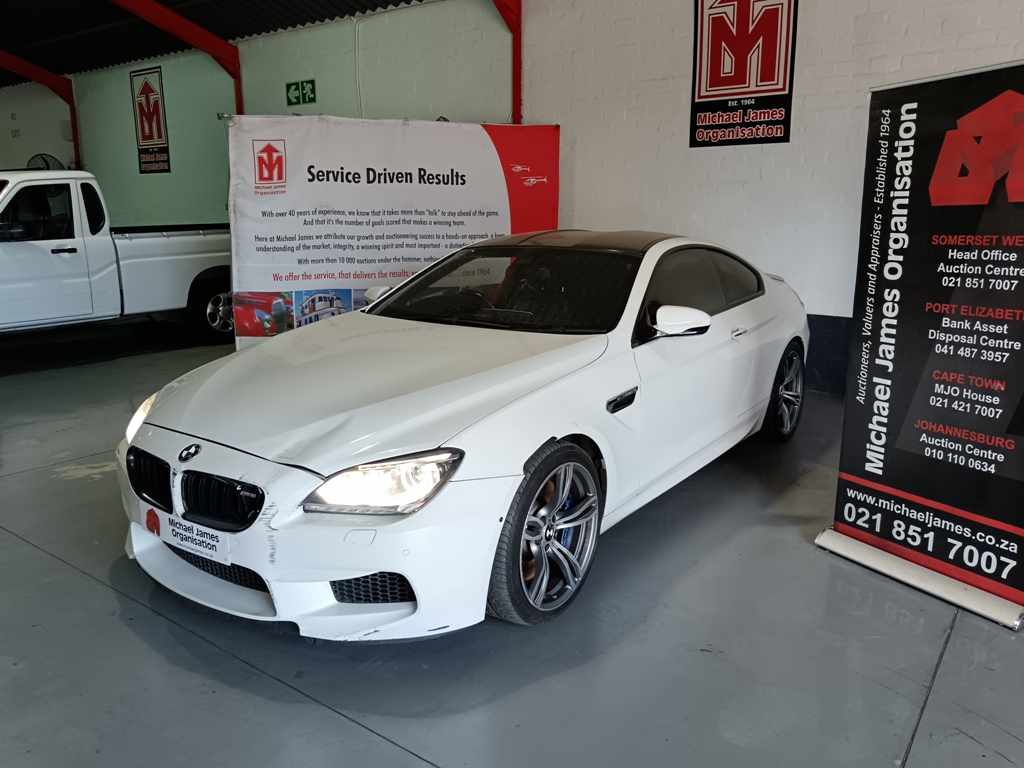 2013 BMW M6 COUPE thumbnail 2