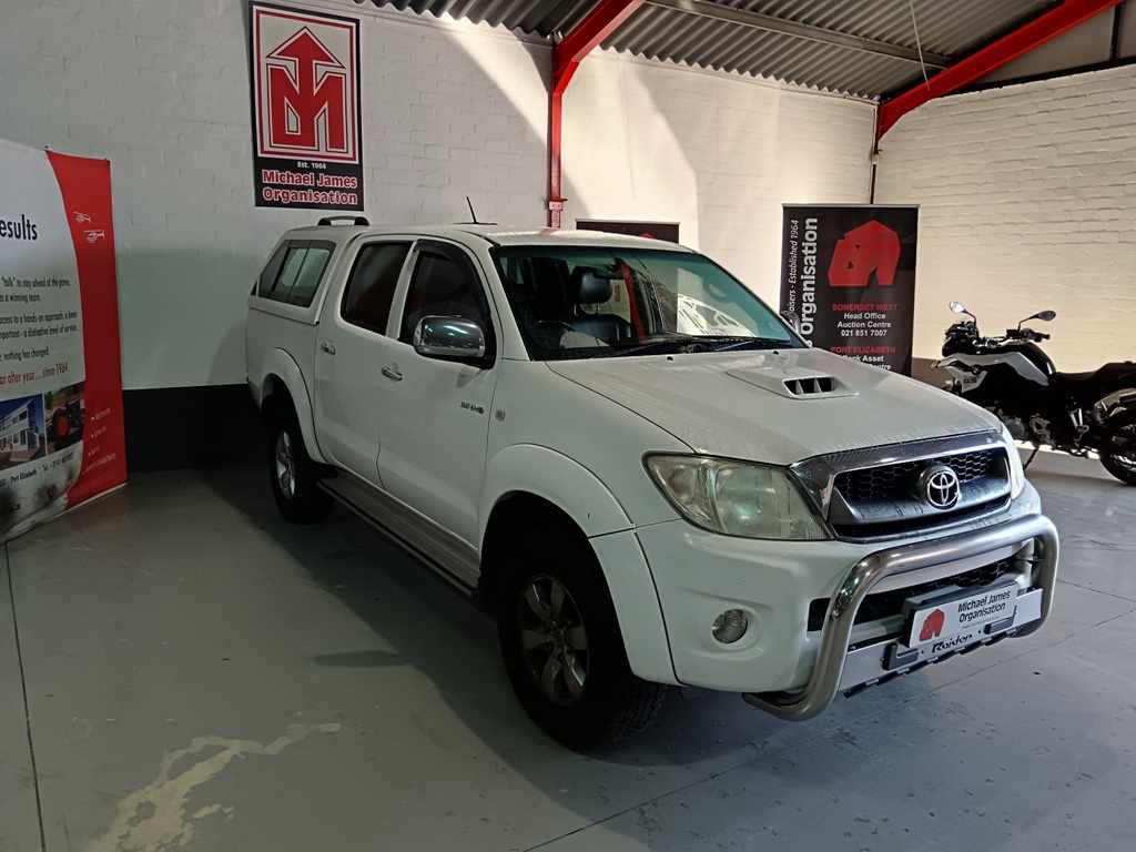 2011 TOYOTA HILUX 3.0D-4D A/T P/U D/C thumbnail 3