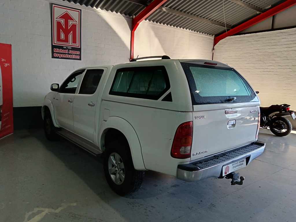 2011 TOYOTA HILUX 3.0D-4D A/T P/U D/C thumbnail 6
