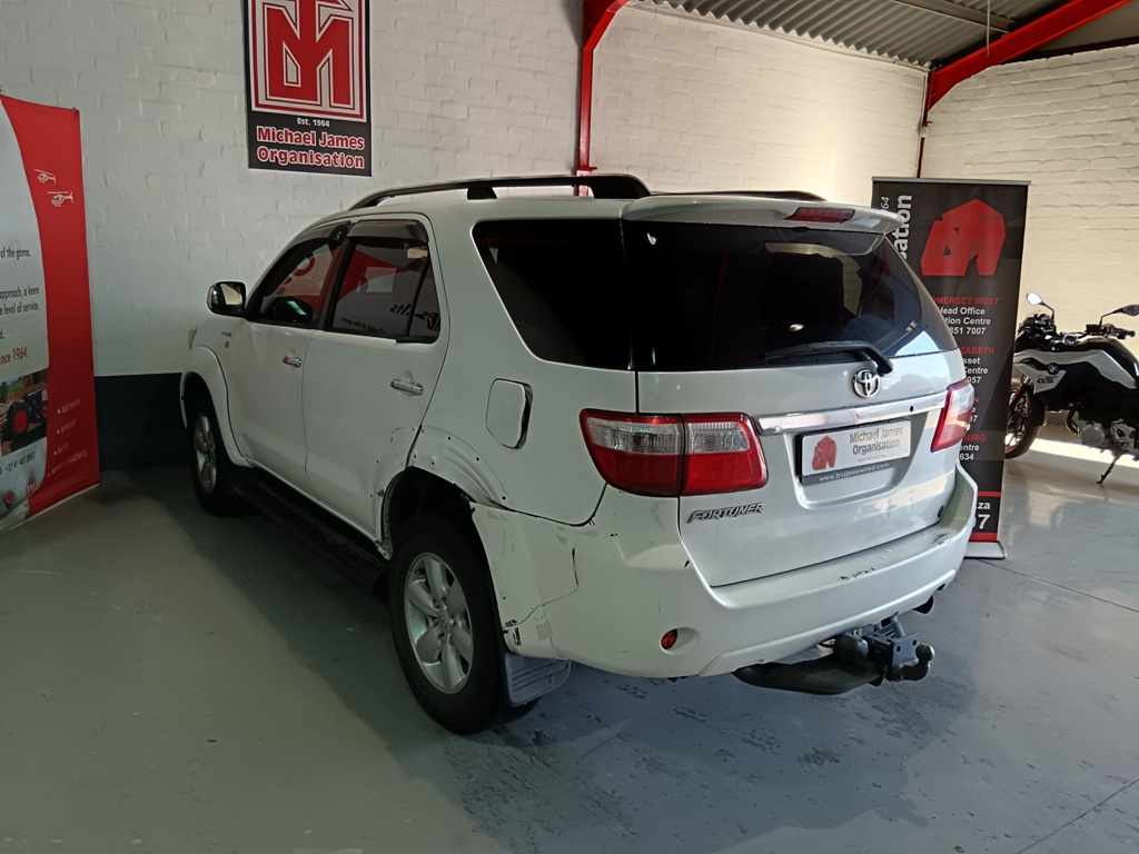 2010 TOYOTA FORTUNER 3.0 D-4D thumbnail 6