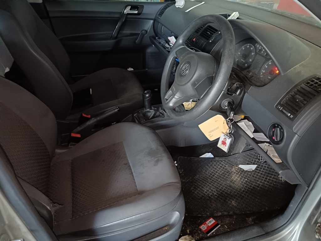 2013 VW POLO VIVO 1.4 thumbnail 7