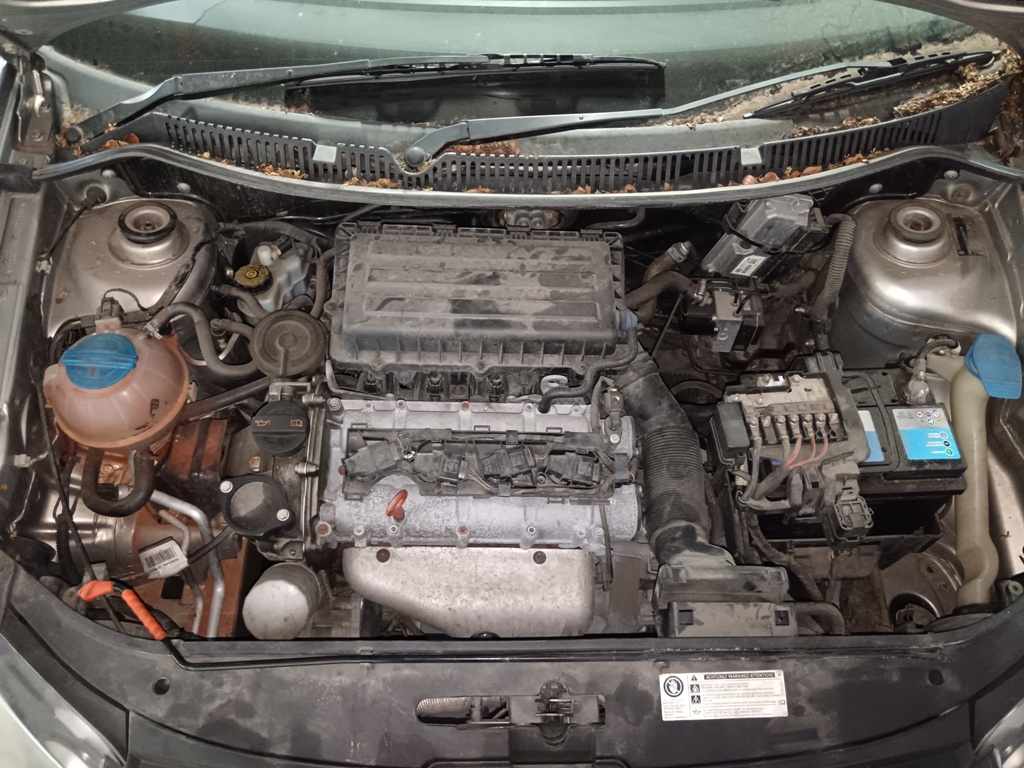 2013 VW POLO VIVO 1.4 thumbnail 9