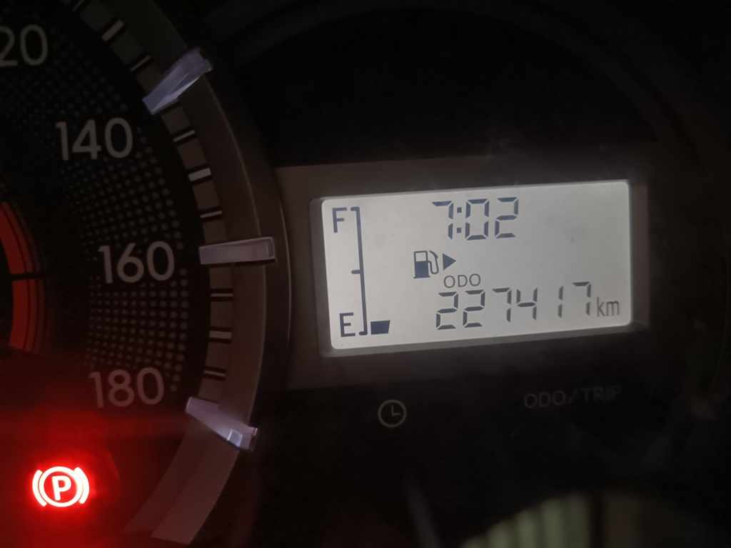 2019 TOYOTA AVANZA 1.5 thumbnail 8