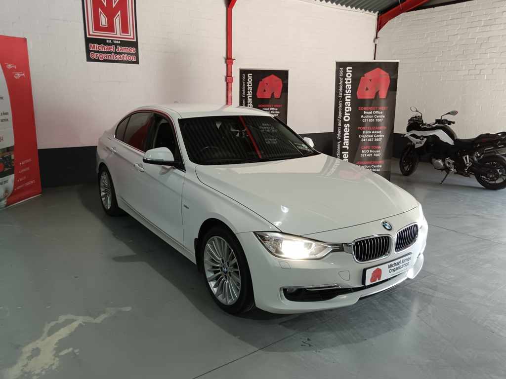 2014 BMW 328i A/T thumbnail 3