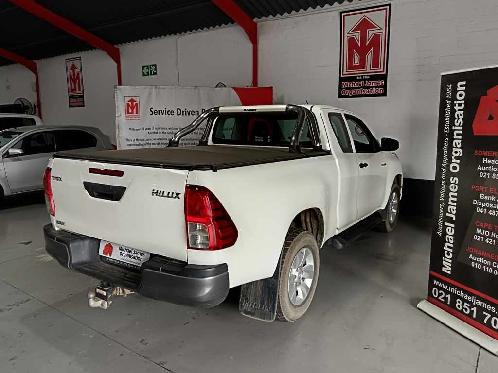 2019 TOYOTA HILUX 2.4 GD-6 RB A/T P/U E/CAB thumbnail 5