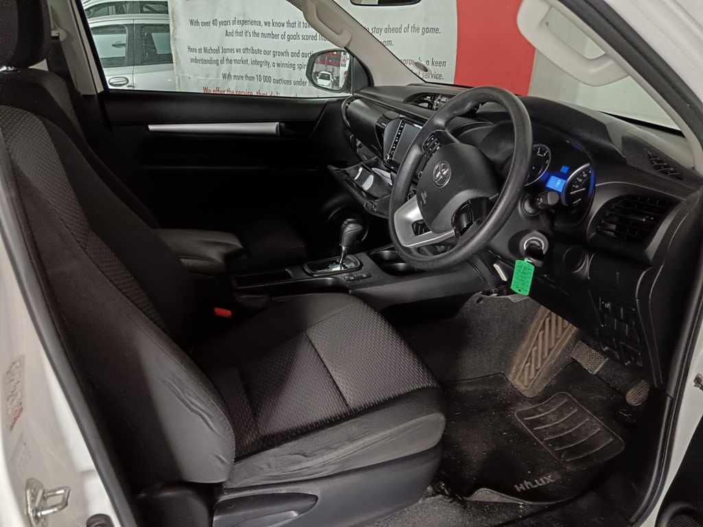 2019 TOYOTA HILUX 2.4 GD-6 RB A/T P/U E/CAB thumbnail 7