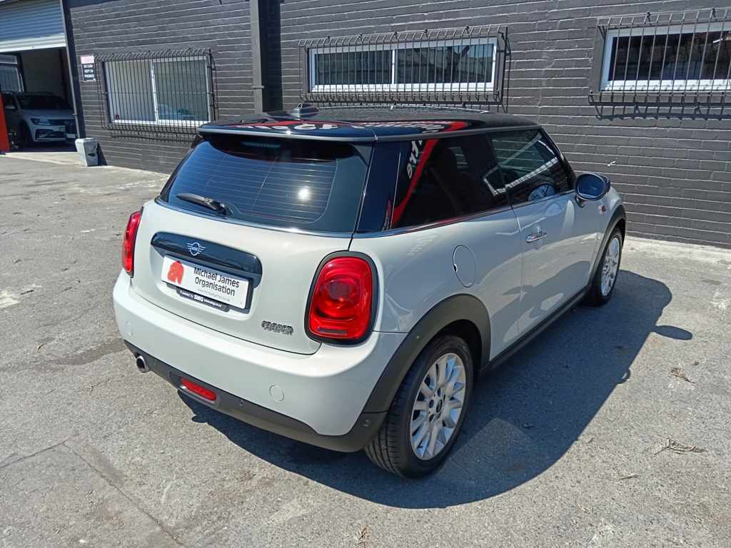 2021 MINI COOPER HATCH A/T thumbnail 5