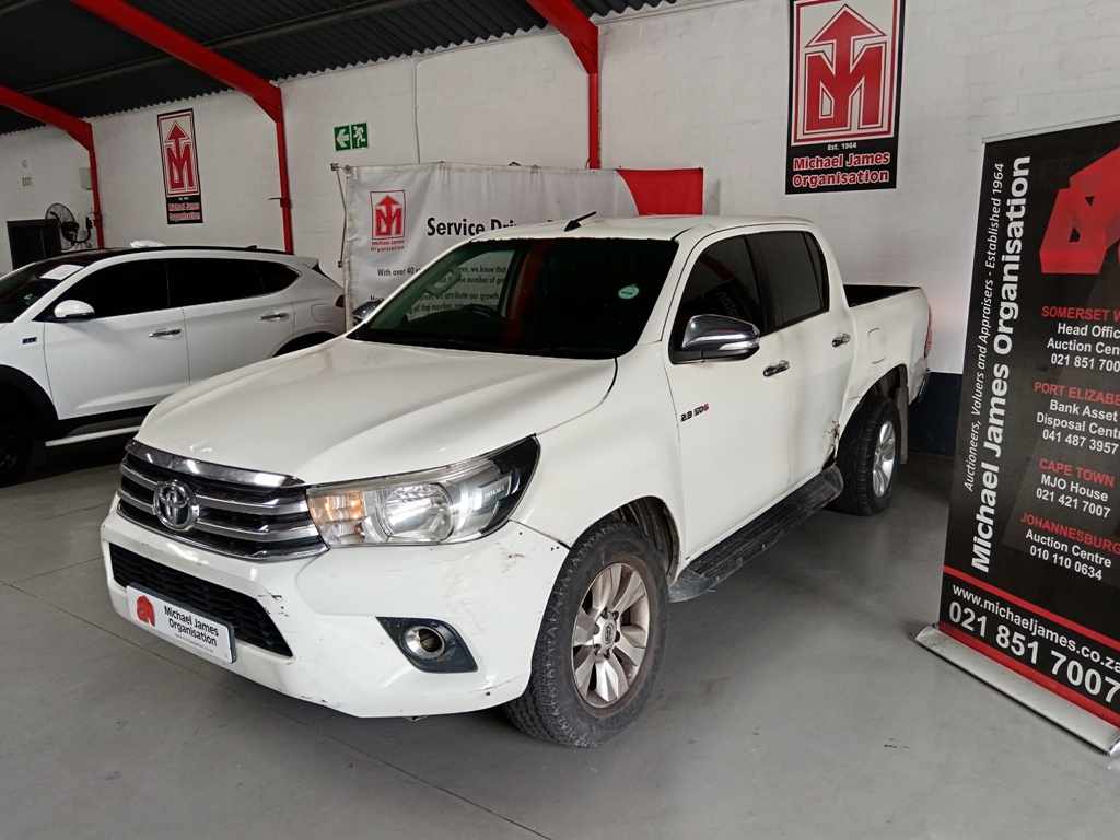 2017 TOYOTA HILUX 2.8 GD 6 RB A/T P/U D/C thumbnail 2