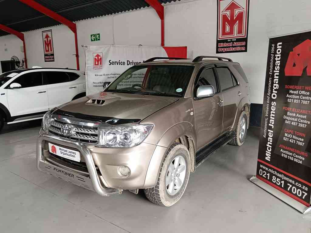 2011 TOYOTA FORTUNER 3.0D-4D 4X4