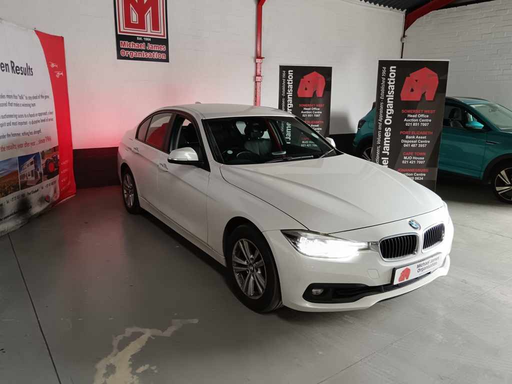 2018 BMW 318i A/T thumbnail 3