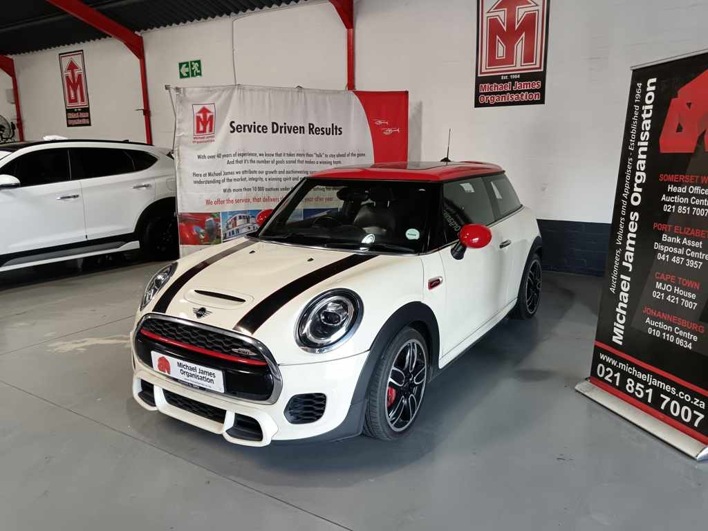 2019 MINI COOPER JCW A/T thumbnail 2