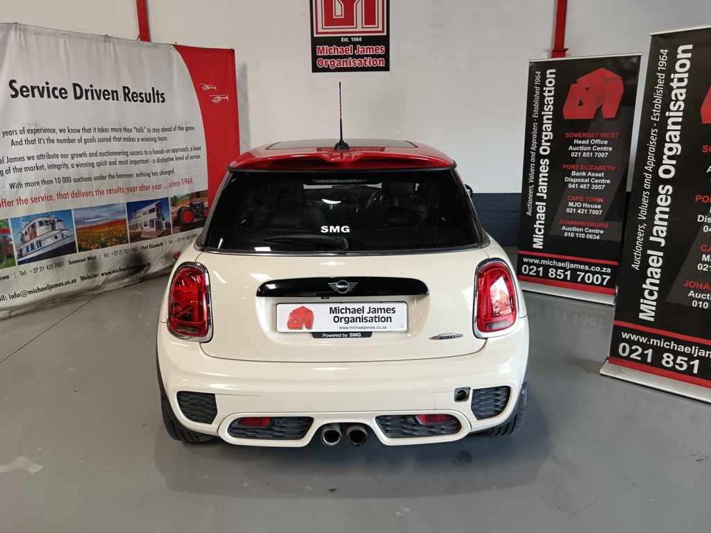 2019 MINI COOPER JCW A/T thumbnail 4
