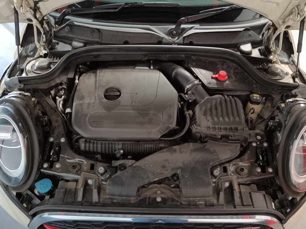 2019 MINI COOPER JCW A/T thumbnail 9
