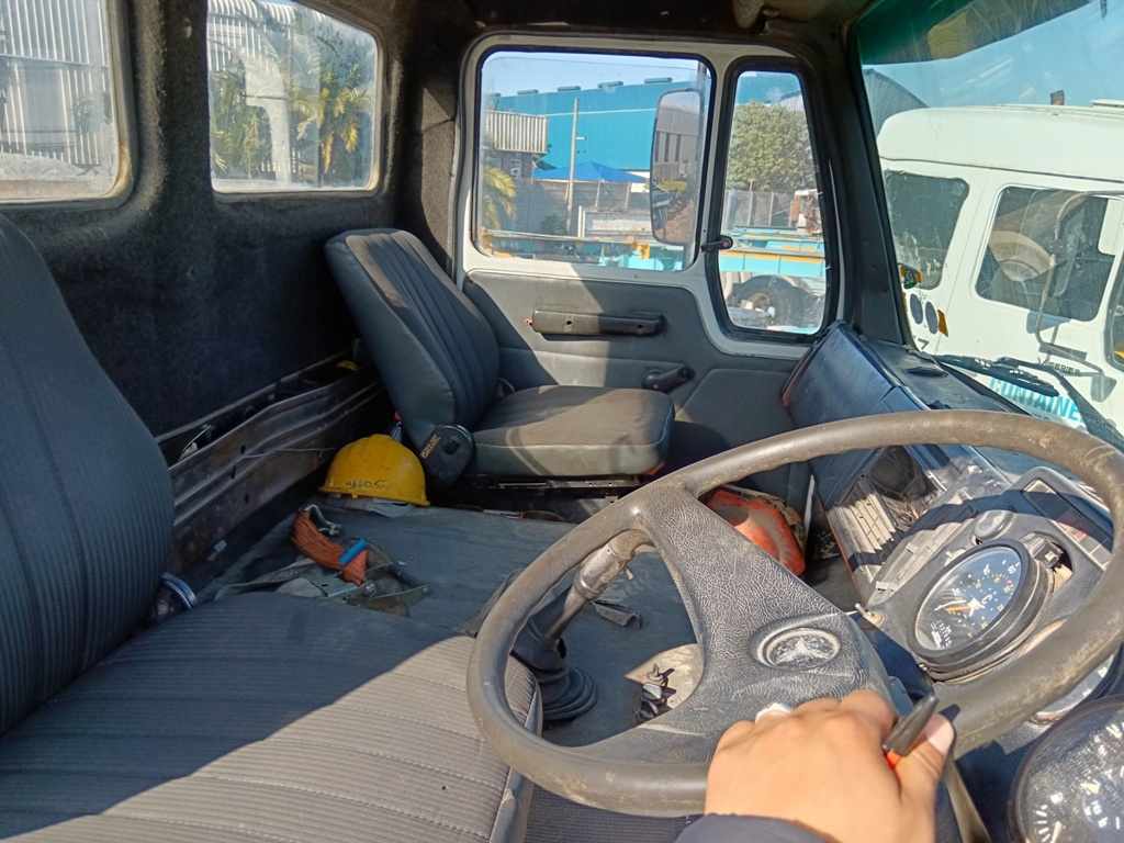 1989 MERCEDES BENZ 2628 DOUBLE AXLE WITH 1995 PAFFINGER CRANE thumbnail 5