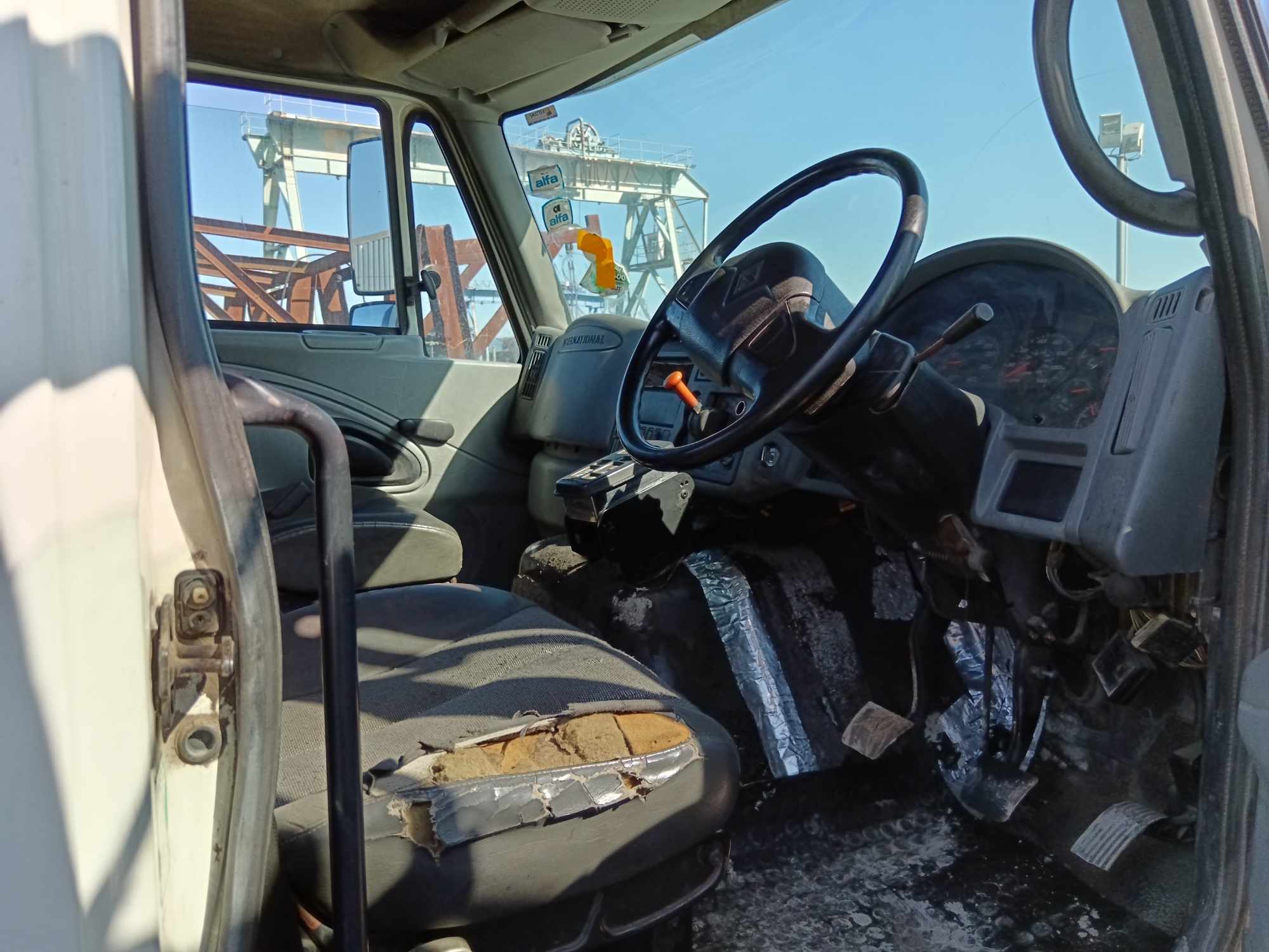 2005 INTERNATIONAL 7600i A/T thumbnail 5