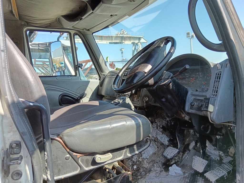 2006 INTERNATIONAL 7600i A/T thumbnail 5
