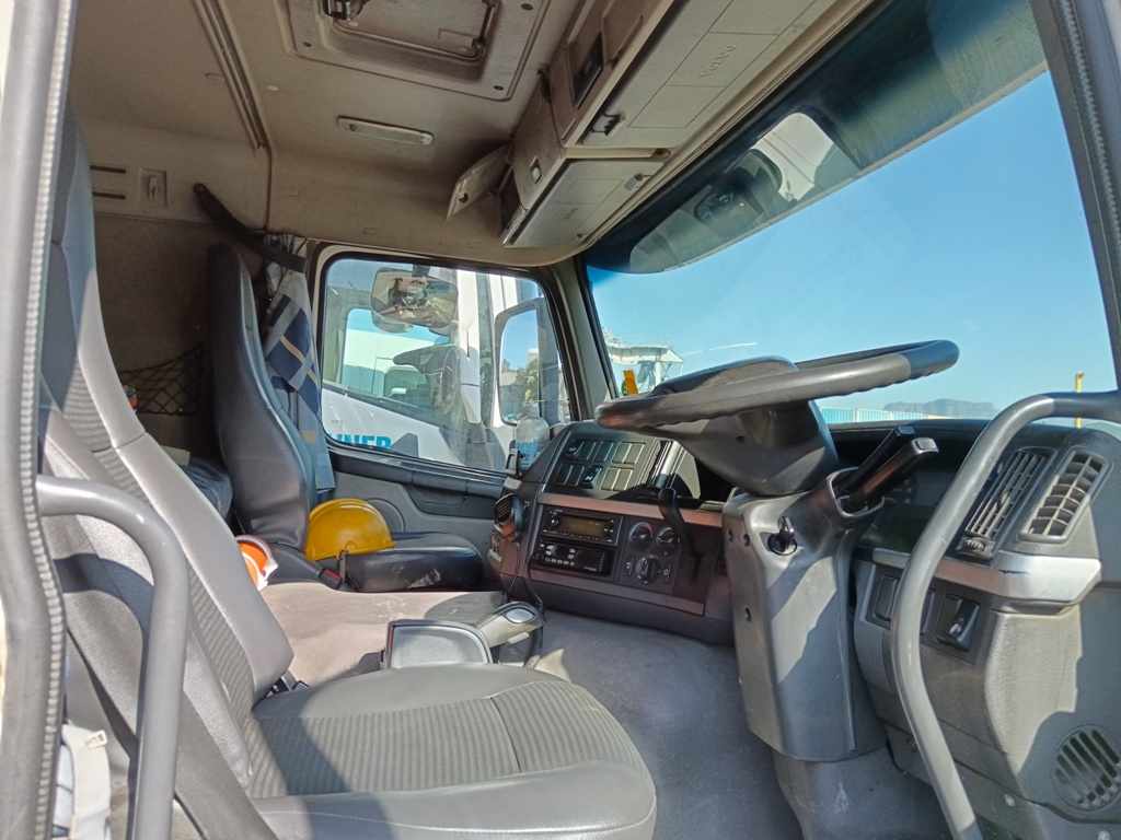 2009 VOLVO 400 FM 13 DOUBLE AXLE thumbnail 5