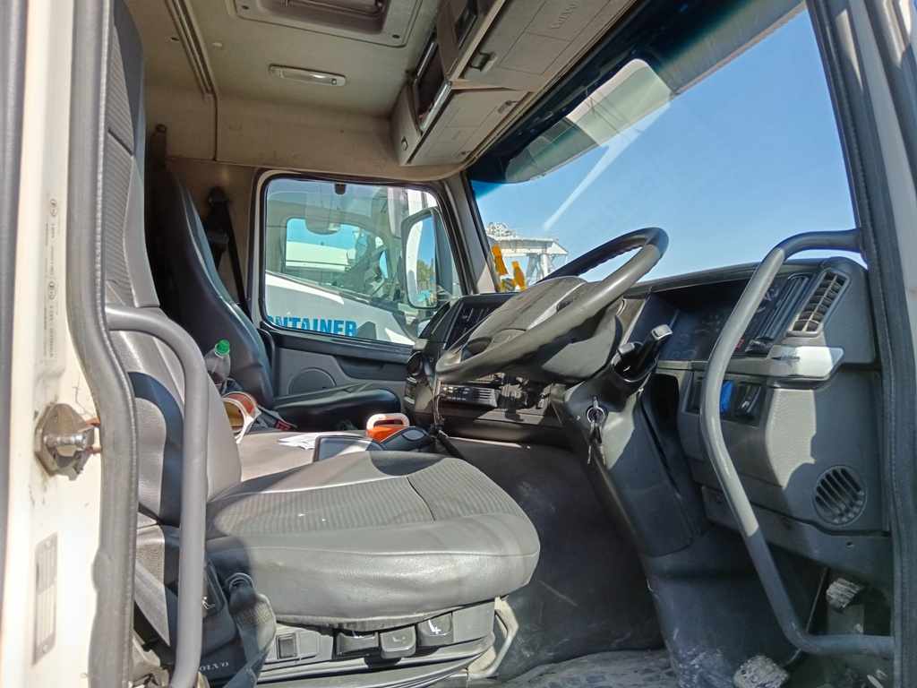 2010 VOLVO FMX 440 DOUBLE AXLE thumbnail 5