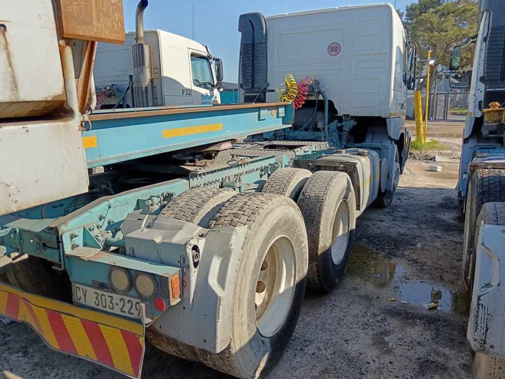 2016 VOLVO FMX 13 DOUBLE AXLE thumbnail 3